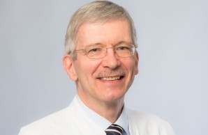 Prof. Dr. med. Dominique Singer, Leiter der Sektion Neonatologie und Pädiatrische Intensivmedizin