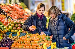 Gemeinsam Obst und Gemüse einkaufen – ein Schritt zurück zur Normalität