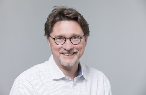 Portrait Prof. Dr. Frank Ückert