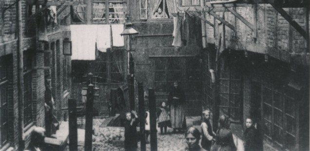 Hof im Gängeviertel | Fotograf unbekannt | um 1890 