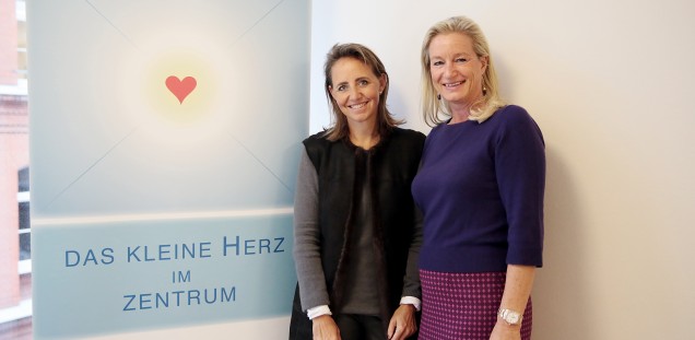 Jonica Jahr-Goedhart (Schirmherrin "Das kleine Herz im Zentrum") und Barbara Karan (1. Vorsitzende vom Förderverein Universitäres Herzzentrum Hamburg e.V.)